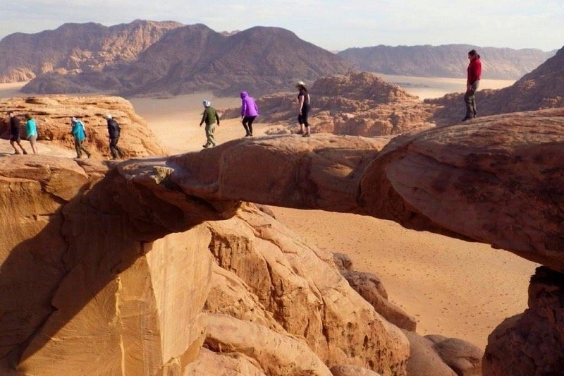 Guided hiking tour in the red mountains of Wadi Rum